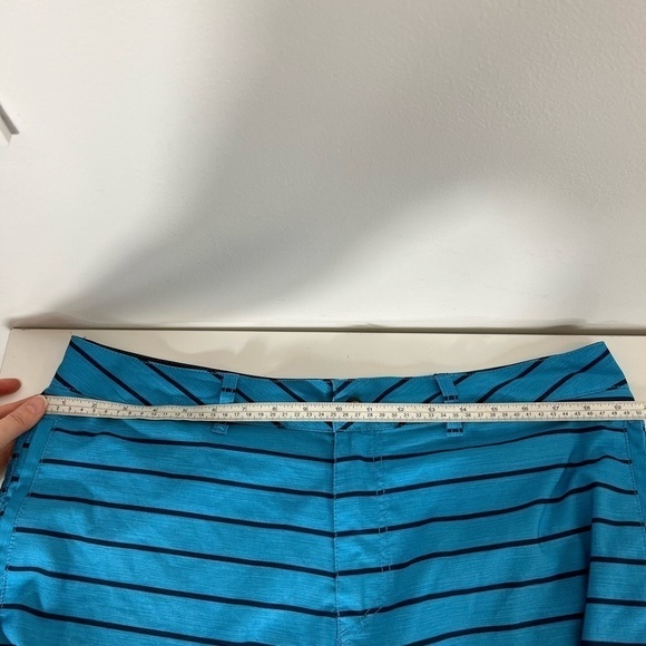 Quiksilver Amphibian Mens size 36 Shorts Swim Trunks Blue Stripe Stretch - Picture 12 of 13